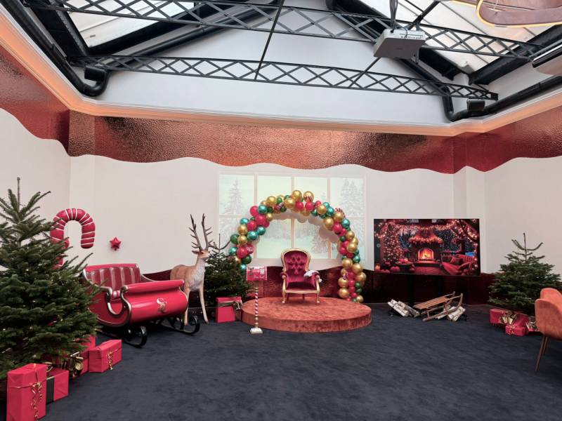 Scénographie pour un arbre de Noël d'une entreprise à Paris