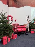 Scénographie pour un arbre de Noël d'une entreprise dans le 75