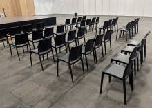 Assises confortables et sobres en location en Ile de France pour évènement d'entreprise