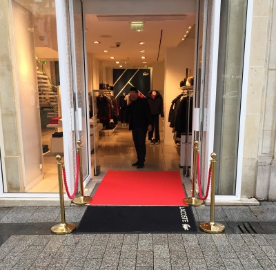 Vente de moquette et tapis rouge à Paris